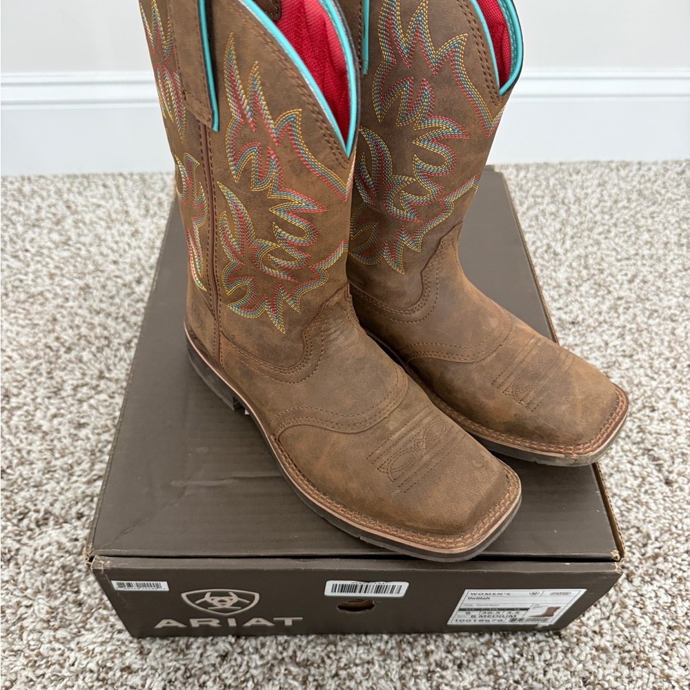 Ariat Delilah boots size 6 women’s